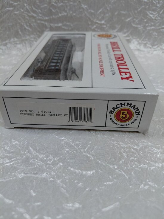 Bachmann Hershey Brill Trolley 7 HO Scale Motorized Car W/Operating Lights 61037 - Picture 6 of 7
